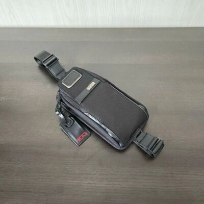 TUMI Alpha Compact Sling One Shoulder Bag Black outlet