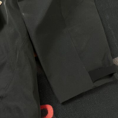 Arcteryx alpha SV Jacket Black Mountain Parka Men's Black Available in Sizes