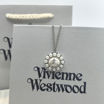 check description Vivienne Westwood AMAYA Sunflower Saturn Pearl Necklace
