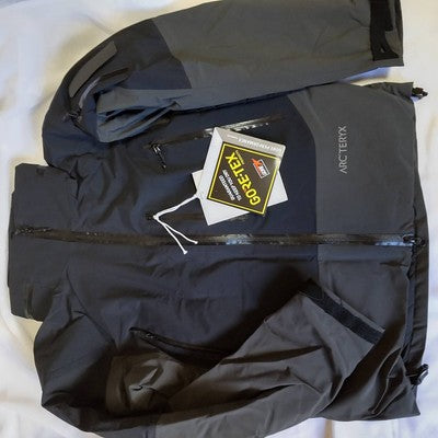 check description size S-XL Arcteryx Ski Collection Warm Coat Jacket