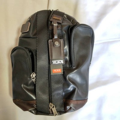 see description chose color tumi Compact Sling Bag 222318 Body Bag One-shoulder