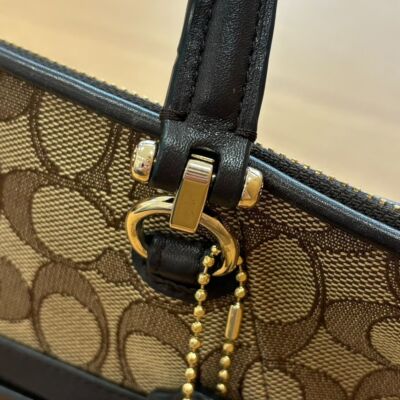 Coach Signature Satchel Handbag Mahogany Brown Zip bag Leather Women's