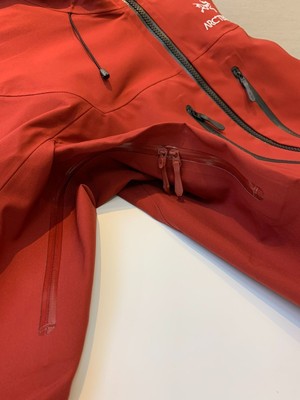 see description sizeS-2XL Arc'teryx Alpha SV Jacket Alpha SV GORE-TEX Pro Red