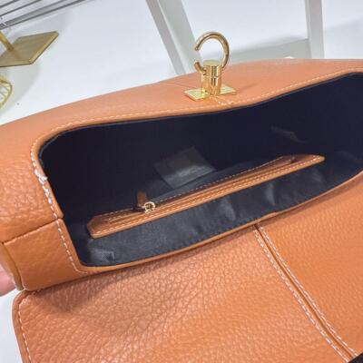cafune brown leather shoulder bag large, brown, with metal fittings