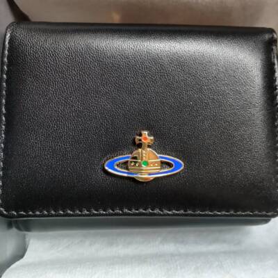Vivienne Westwood clasp wallet Multi-Card Pocket  Snap button closure Leathersp