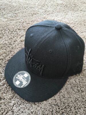 STUSSY Snapback Cap Hat black logo