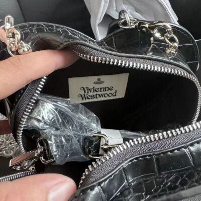 see description 2 color Vivienne Westwood Crocodile Pattern Cowhide Shoulder Bag