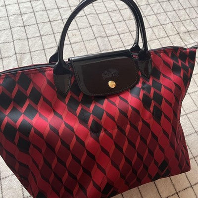 Longchamp Le Pliage M size Tote Bag Enamel hand bag  Sub-bag Red/Black