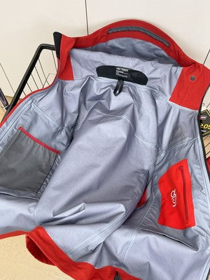 see description size S-XXL Arc'teryx Alpha SV Jacket Alpha SV 7 GORE-TEX Pro