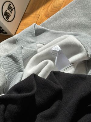 see description size S-L stussy nike Logo Embroidered Crew Neck Sweatshirt