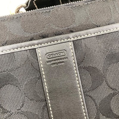Coach Shoulder Bag Crossbody Women's Signature Pattern Black Leather Zip bag