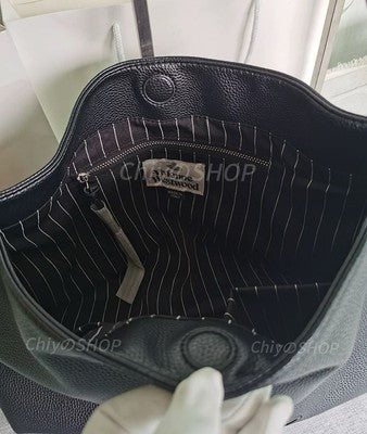 Vivienne Westwood handbag shoulder bag unisex size Large capacity