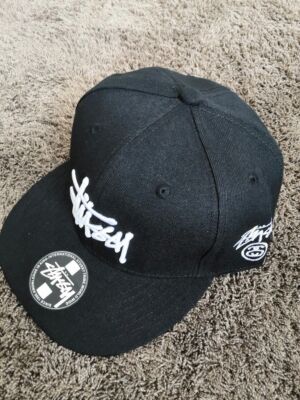 STUSSY Snapback Cap Hat black & White logo