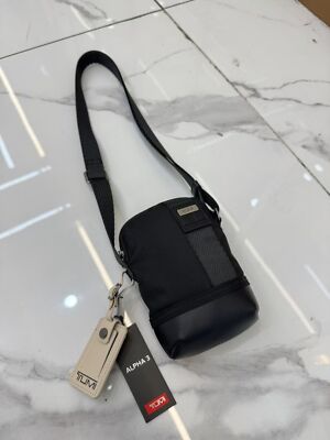 see description 2colors tumi Alpha 2223311 Shoulder Bag outlet Bag Smallpp