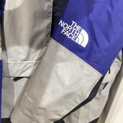 Size: XL THE NORTH FACE Footpatrol Mountain Light Dry Vent Jacket Black Purple