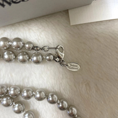 Vivienne Westwood Orb Motif Choker Necklace Gray Pearl Silver Box included