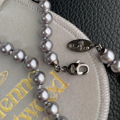 Vivienne Westwood necklace Olympia pearl gunmetal chain length 48cm box included