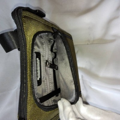 tumi 22303110 Shoulder Bag  outlet Tumi Pocket Bag Small Army Green