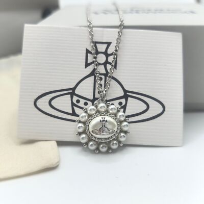 check description Vivienne Westwood AMAYA Sunflower Saturn Pearl Necklace