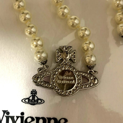 Vivienne Roxanne pearl necklace pink orb chain length 43cm box included new