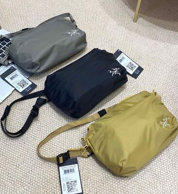 see description 3colors ARC’TERYX Crossbody Bag Heliad 6L Embroidery Lightweight