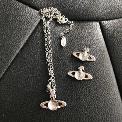 Vivienne Westwood Minibus Relief Orb Silver Pink Necklace Earrings Set No box