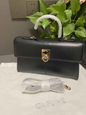 CAFUNE medium stance bag shoulder bag women's black leather