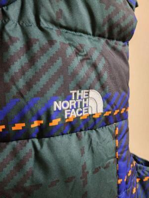 size L 1996 RETRO NUPTSE VEST Down vest Nuptse Green Check pattern