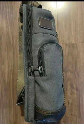 tumi Mont Blanc Sling Bag One-Shoulder Body Bag 2WAY size magnetic strap Black