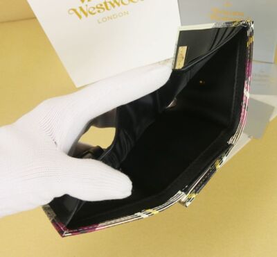 Vivienne Westwood Tri-fold wallet  clasp wallet 13VV114 Check pattern