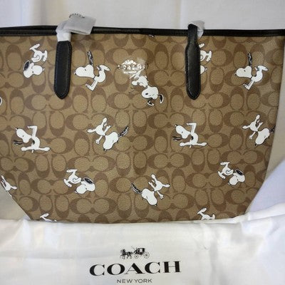 Coach Peanuts Snoopy collaboration Tote Bag Outlet Redwood Beige Blacksp