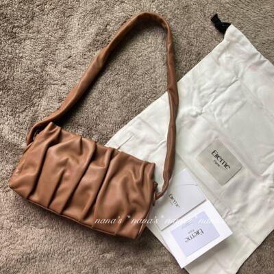 Elleme Tan Long Vague Leather Shoulder Bag Magnetic Closure Vague Brown