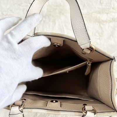 Coach C8417 Handbag Shoulder Bag White Khaki one item only From JAPAN New item