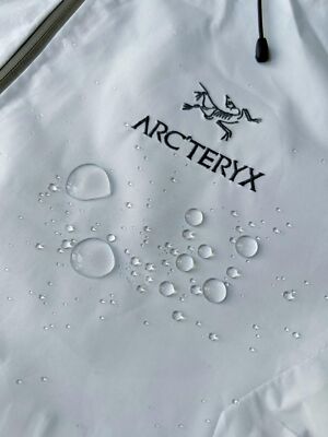 see description size L-XL ARC'TERYX Beta LT Jacket GORE-TEX Beta Jacket Parka