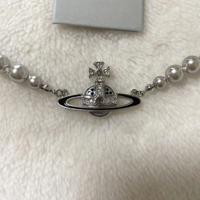 Vivienne Westwood Orb Motif Choker Necklace Gray Pearl Silver Box included