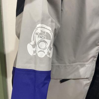 Size: XL THE NORTH FACE Footpatrol Mountain Light Dry Vent Jacket Black Purple
