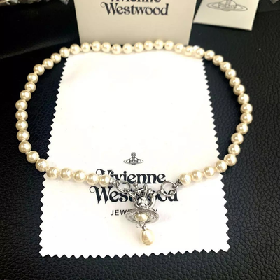 Vivienne Westwood Pearl Choker Alexa Necklace/Silver & Pearl Box included