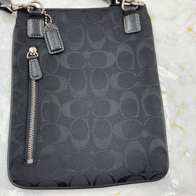 Coach Shoulder Bag Crossbody Women's Signature Pattern Black Leather Zip bag