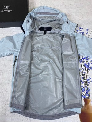 see description size L-XL ARC'TERYX Beta LT Jacket GORE-TEX Beta Jacket Parka