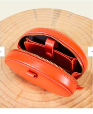 cafune egg chain bag color: scarlet　Orange mini bag for women, brand new