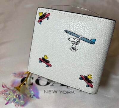 COACH Bi-fold Wallet PEANUTS COACH Snoopy Sports Print Peanuts C4328 CE714 QBE7V