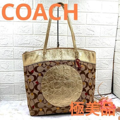 COACH Brand Gold x Beige Signature Pattern Tote Bag Shoulder bags Women's