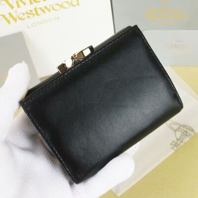 Vivienne Westwood Tri-fold wallet Vivienne Westwood clasp wallet 13VV109