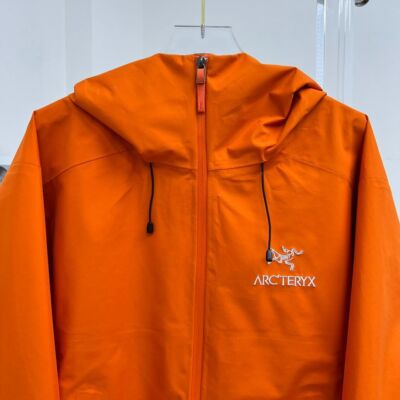 check description size S-XXL ARC'TERYX BETA LT GORE-TEX waterproof jacket Orange