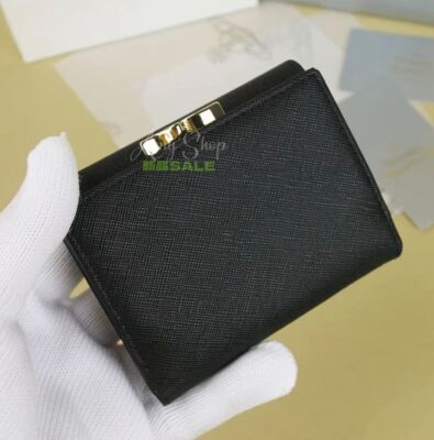 Vivienne Westwood Folding clasp tri-fold wallet Multi-Card Pocket Leather