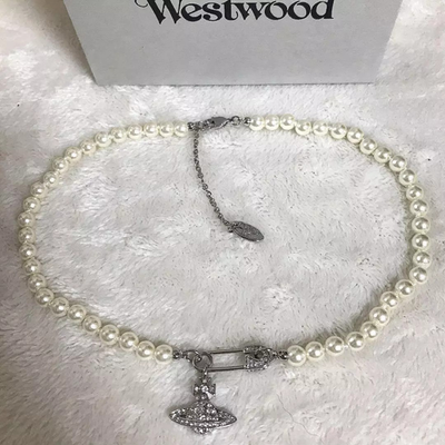 Vivienne Westwood Orb Motif Bass Relief Pearl Safety Pin Necklace Choker Silver