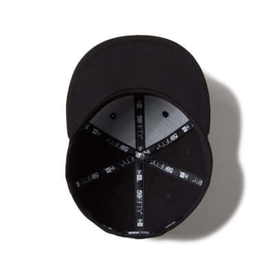 check description New Era x Yomiuri Giants 59FIFTY NPB Black CAP 2024  UNISEX