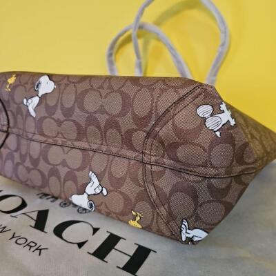 Coach Peanuts Snoopy CF166 Tote Bag Signature Canvas Khaki Redwood Multi