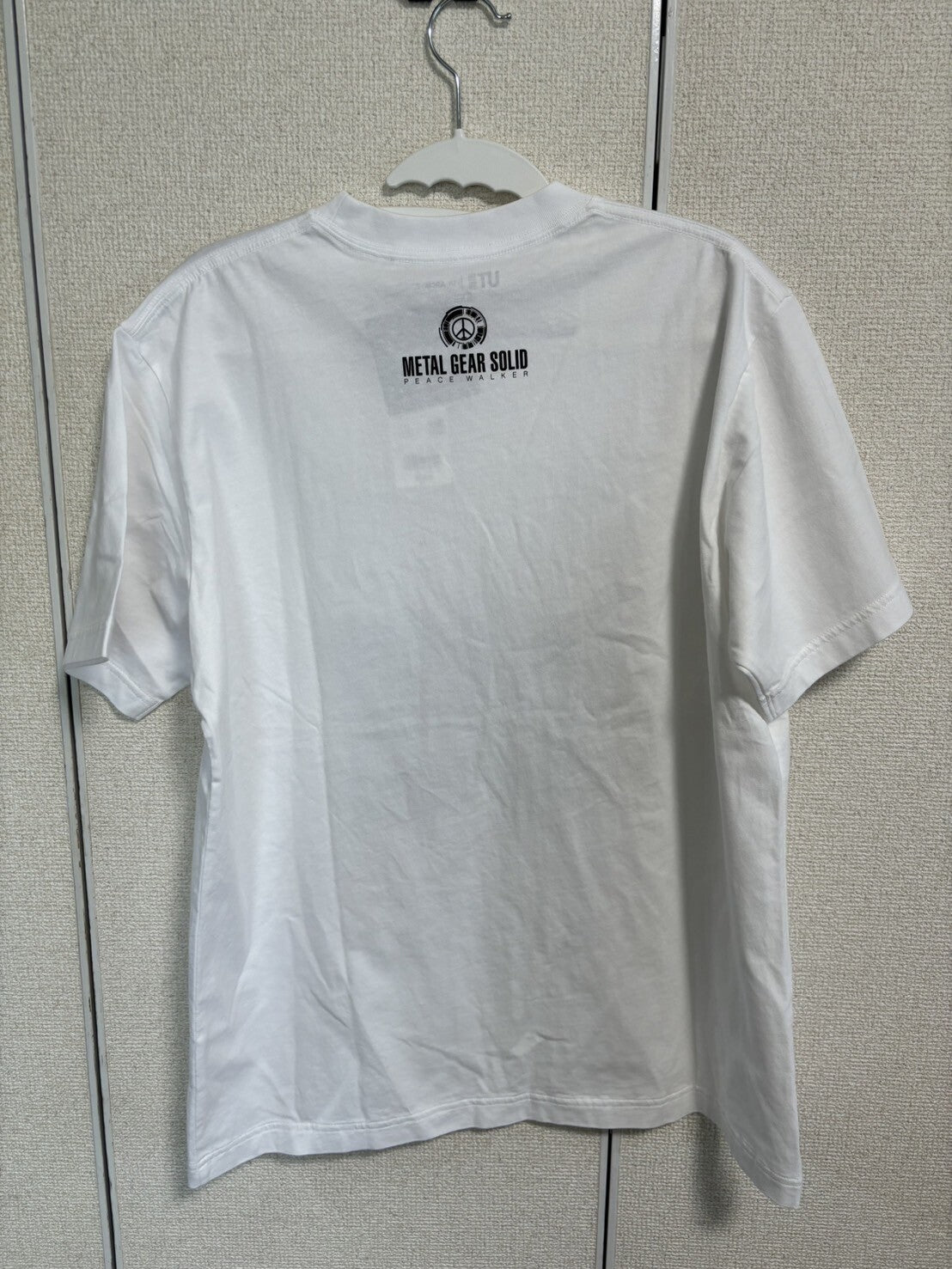 bargain price UNIQLO METAL GEAR SOLID ARCHIVE GRAPHIC UT T-SHIRT in Hand acs