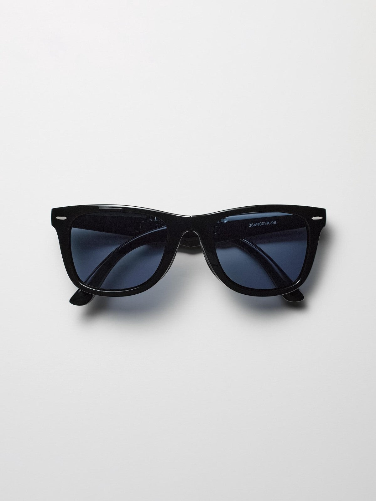 Bargain Price【2 types】UNIQLO Wellington sunglasses NEW JPN summer gift UNISEX